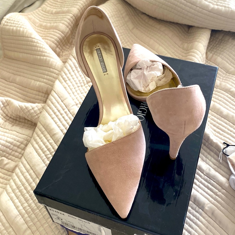 COPY - Giorgio Armani made in Italy . Color very pale pink.